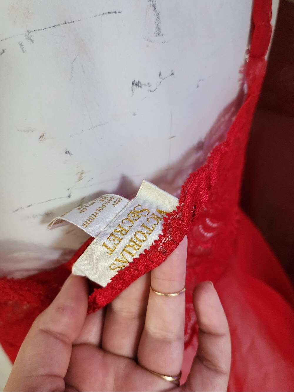 Red Sheer Vintage Victorias Secret Nightie - Picture 4 of 6